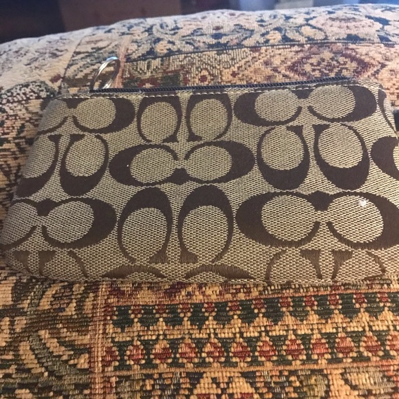 Coach coin purse - Picture 2 of 4
